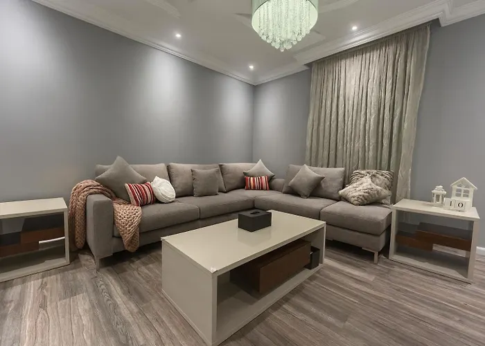 Stylish 3Br Smart Tv & Wi-Fi